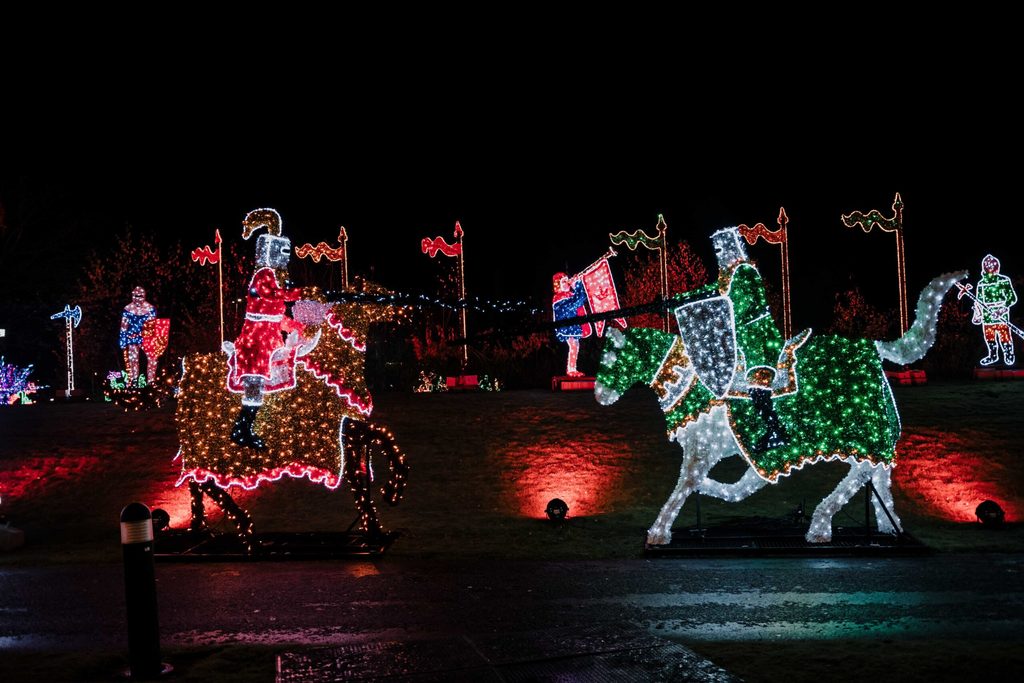 Lumina Park Вроцлав 2026 — световые инсталляции на территории замка Топач